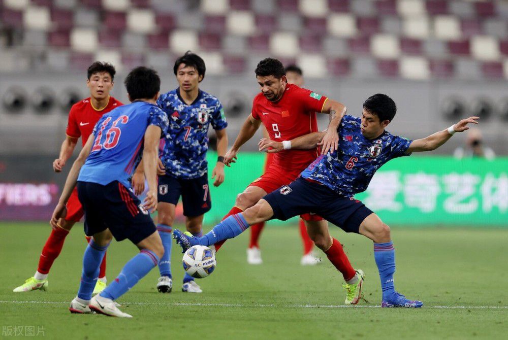 曼城2-0领先水晶宫。